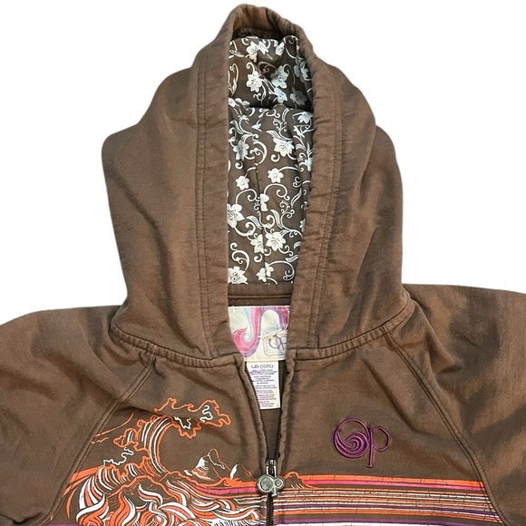 Hostess Pick ☄️ Brown Girl's Hoodie with Wave Design by OP - Picture 9 of 11